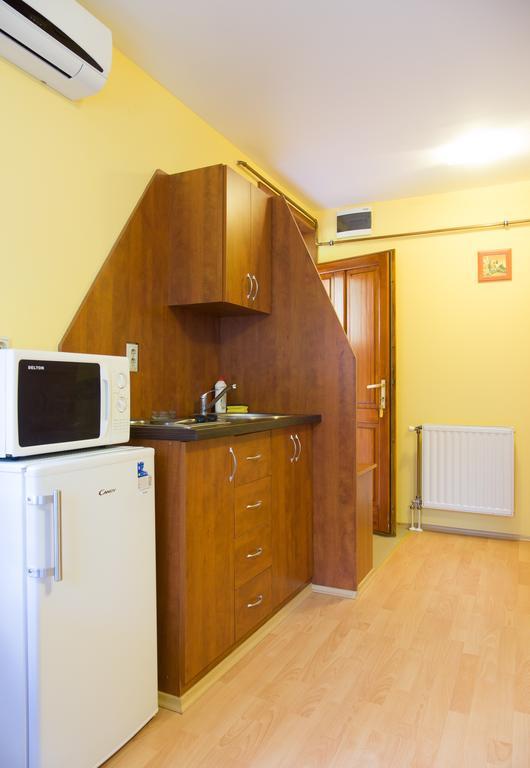 Aqua Apartman Gyula Esterno foto