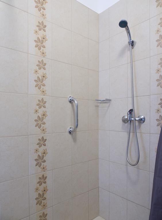 Aqua Apartman Gyula Camera foto