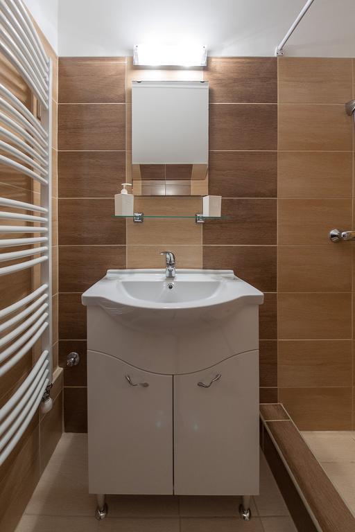 Aqua Apartman Gyula Esterno foto